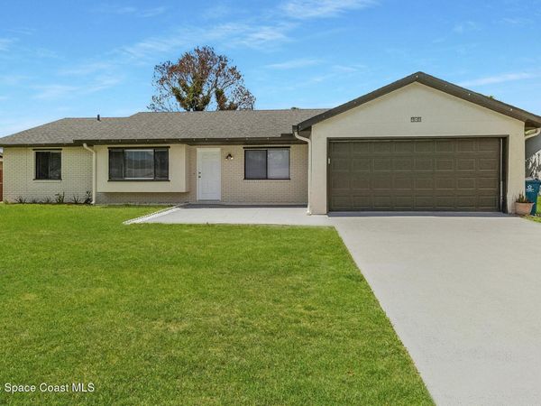 940 Forest Street NE, Palm Bay, FL 32907