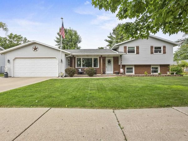 1396 PONDEROSA AVENUE, Green Bay, WI 54313