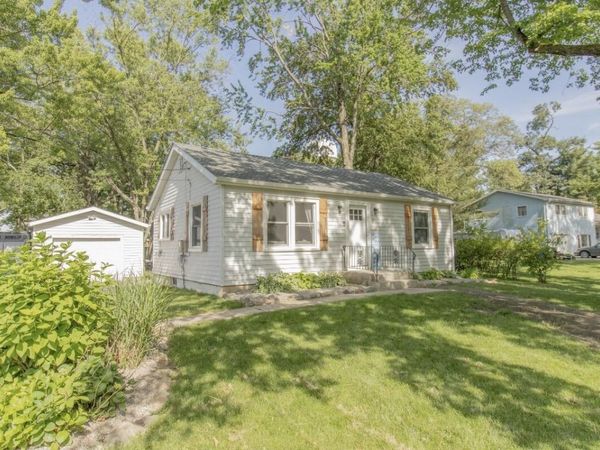 211 Woodland Drive , Lowell, IN 46356