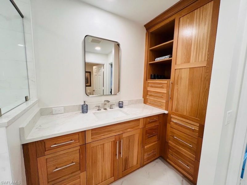 425 Cove Tower Dr , Unit 902, Naples, FL 34110 Photo