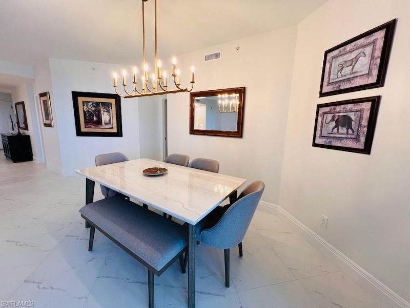 425 Cove Tower Dr , Unit 902, Naples, FL 34110 Photo