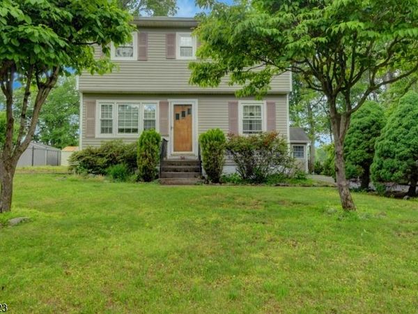 36 Hemlock Ave, Lincoln Park, NJ 07035