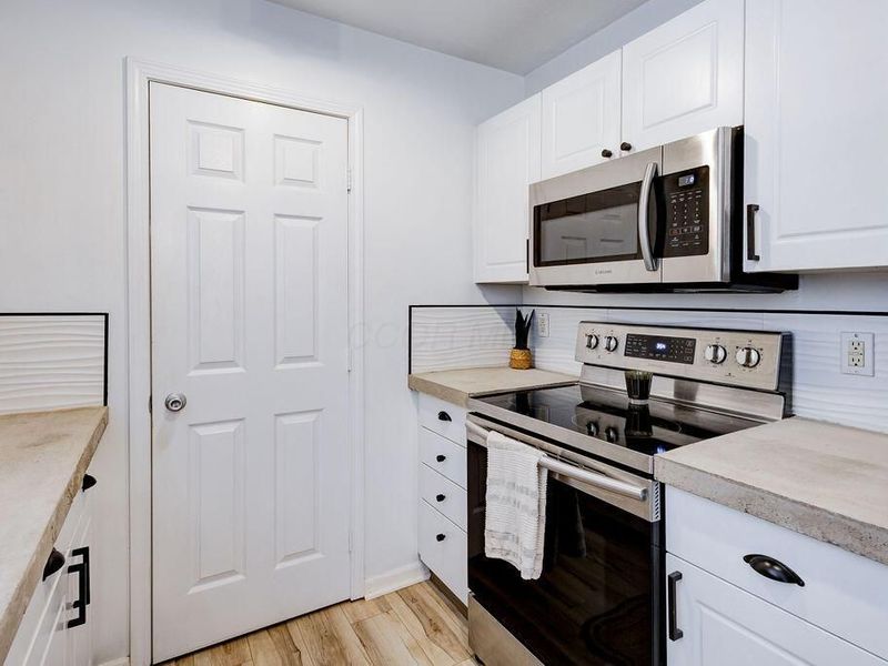 7022 Gallant Fox Drive, Unit 12, New Albany, OH 43054 Photo 12