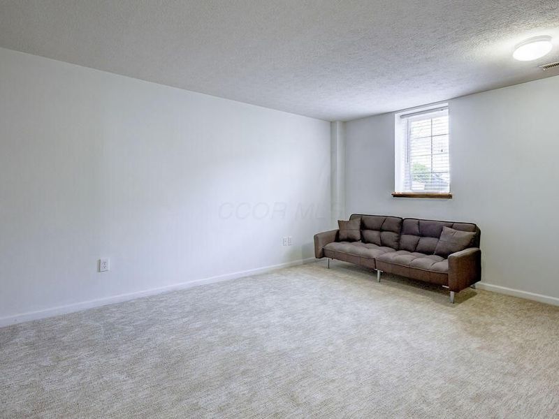 7022 Gallant Fox Drive, Unit 12, New Albany, OH 43054 Photo 23