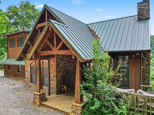 836 & 835 Jacks Bluff Rd, New Tazewell, TN 37825