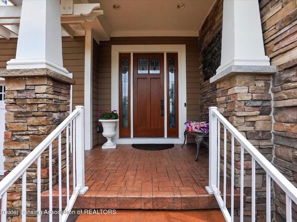 624 Aquila Drive, East Lansing, MI 48823