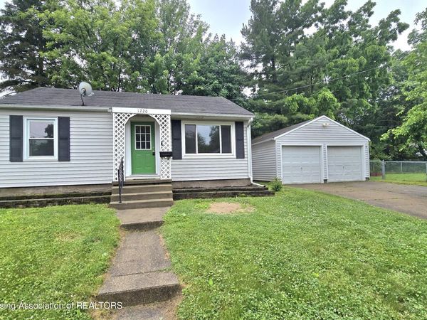 1220 Whyte Street, Lansing, MI 48906