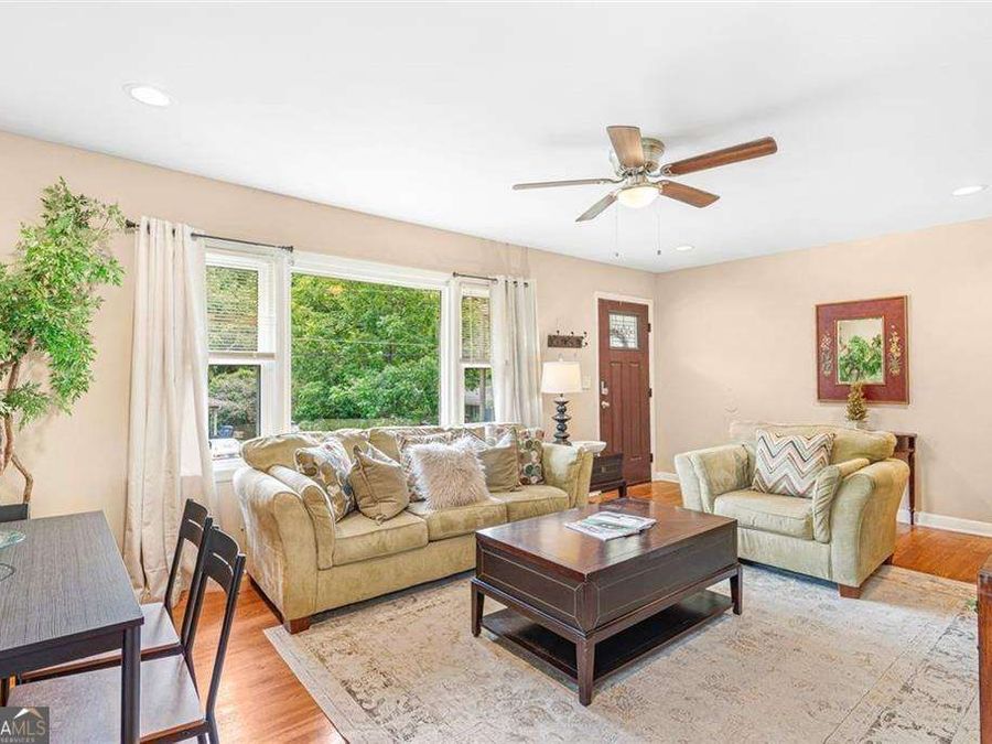 Property Image 4