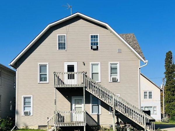 318 N Main Street, Maquoketa, IA 52060