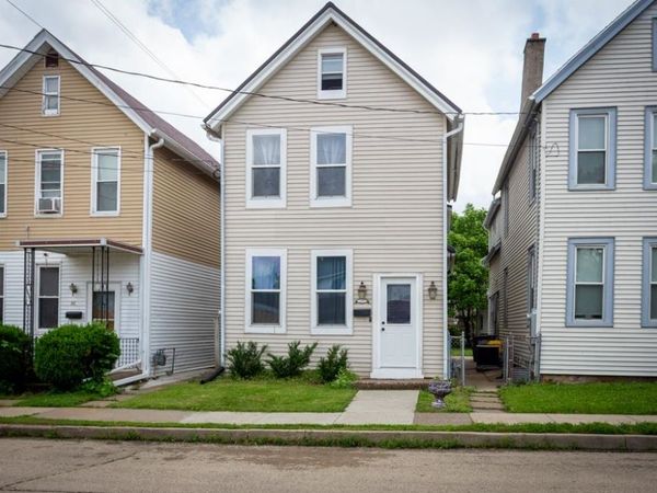 74 E 25 Street, Dubuque, IA 52001