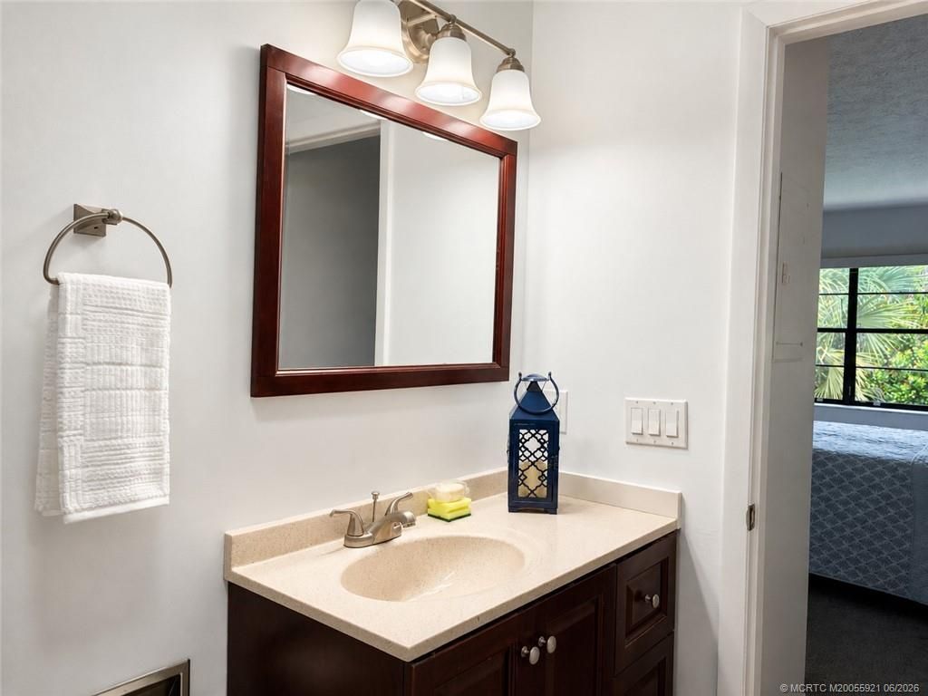 615 NW Oleander Street, Unit 202, Stuart, FL 34994 Photo