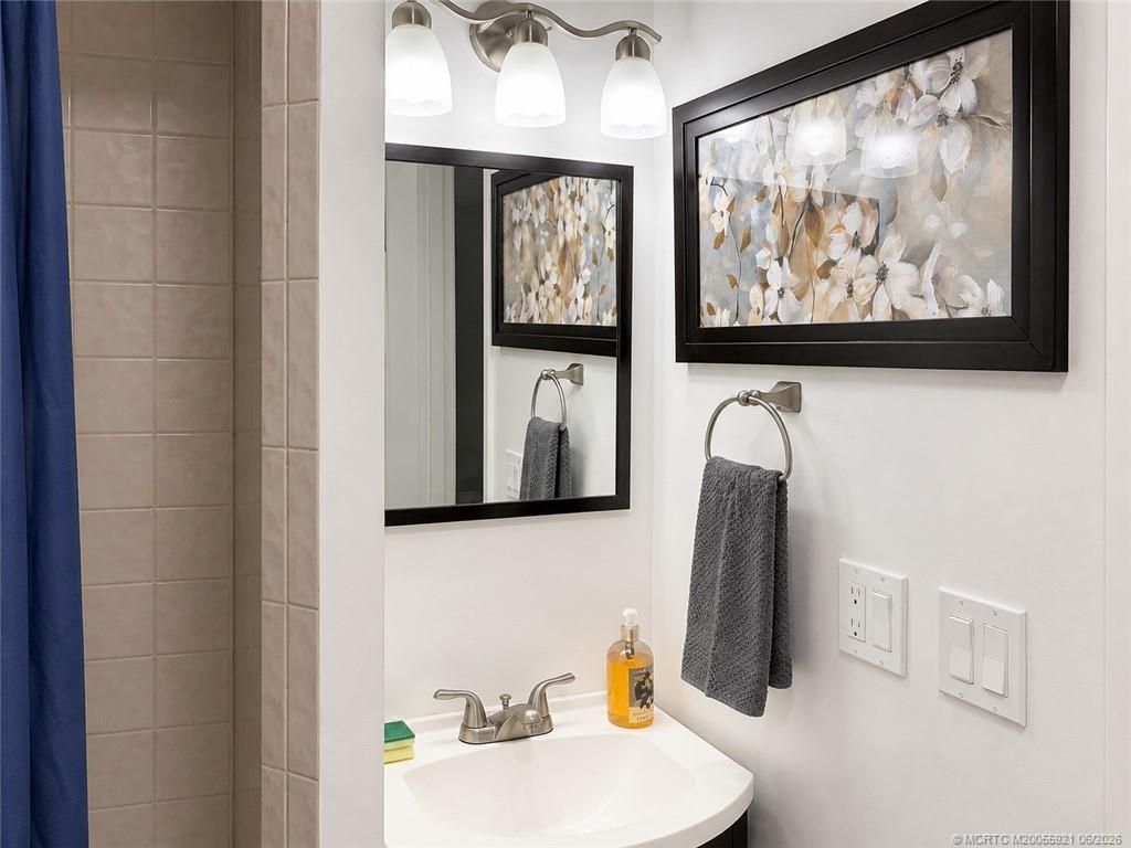 615 NW Oleander Street, Unit 202, Stuart, FL 34994 Photo