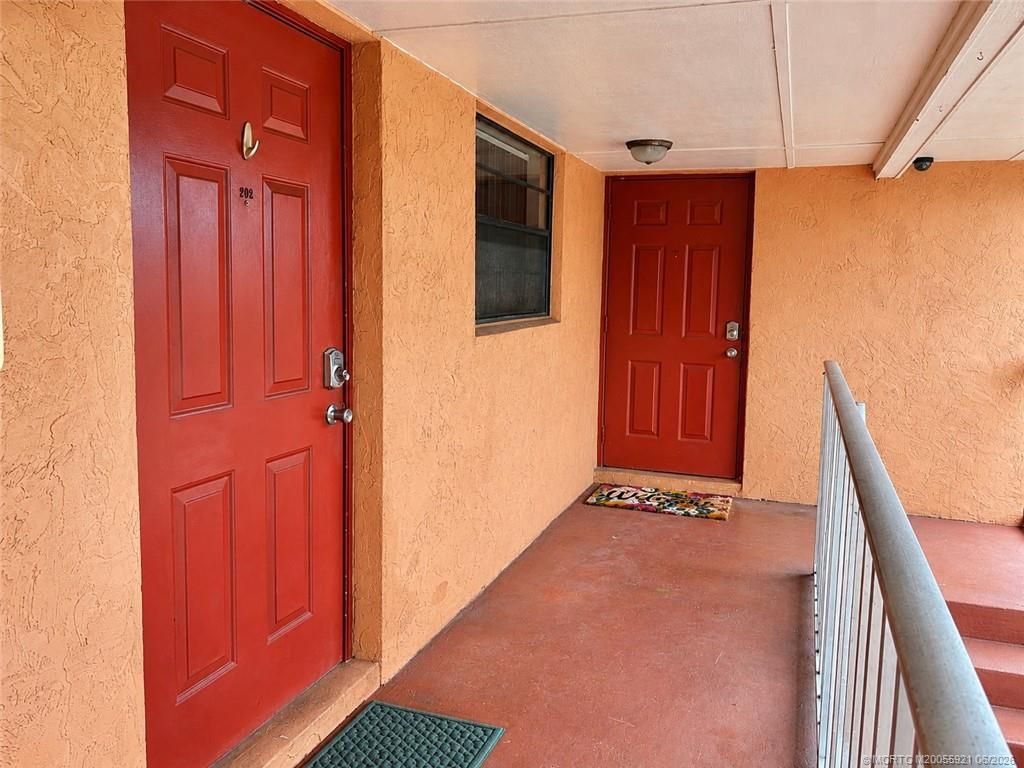 615 NW Oleander Street, Unit 202, Stuart, FL 34994 Photo