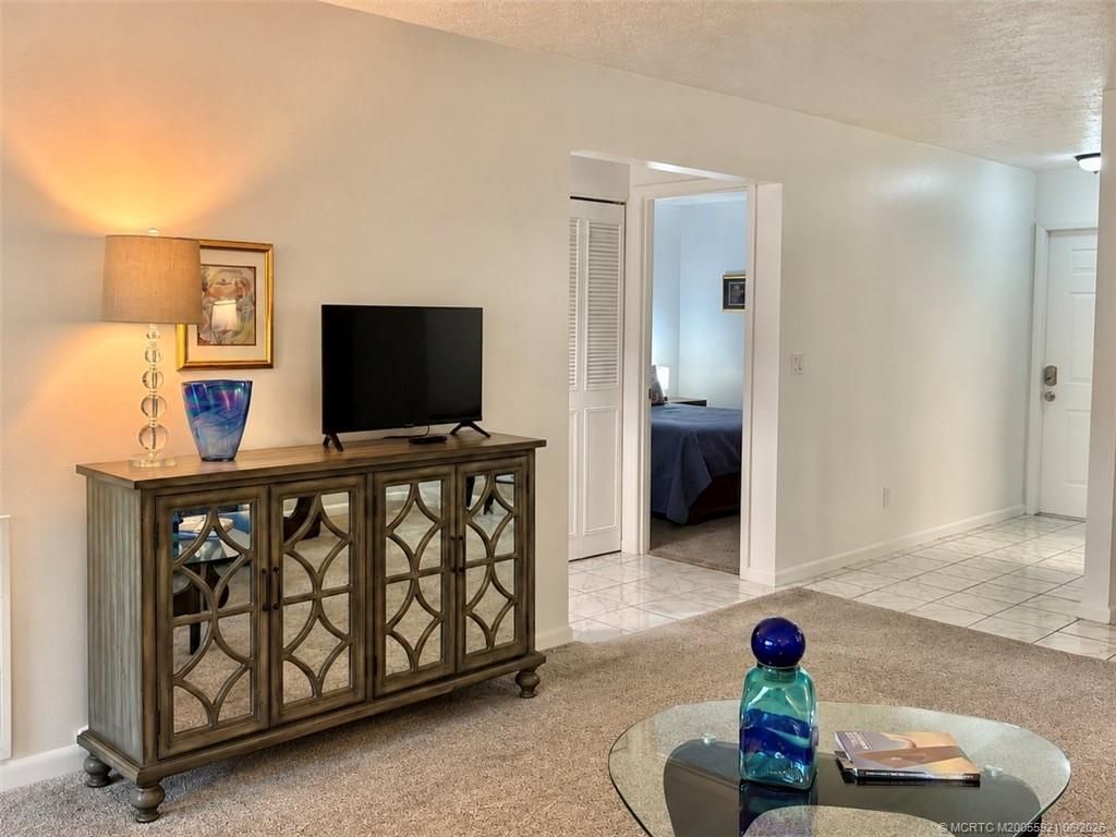 615 NW Oleander Street, Unit 202, Stuart, FL 34994 Photo