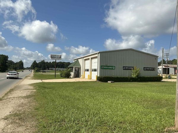 841 Fairview Rd, Crossett, AR 71635