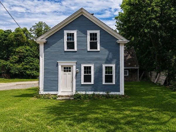 267 Bakerville Rd, Dartmouth, MA 02748