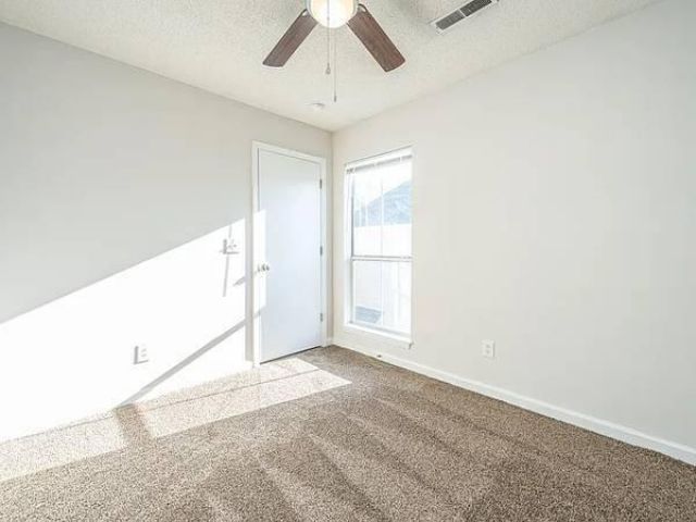 137 St Phillips Row Photo 13