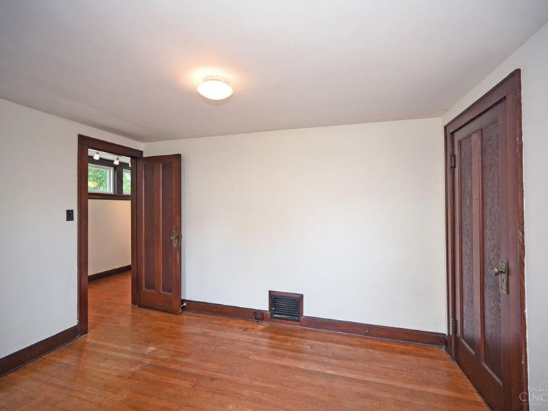 4652 Hamilton Avenue, Cincinnati, OH 45223 Photo 41
