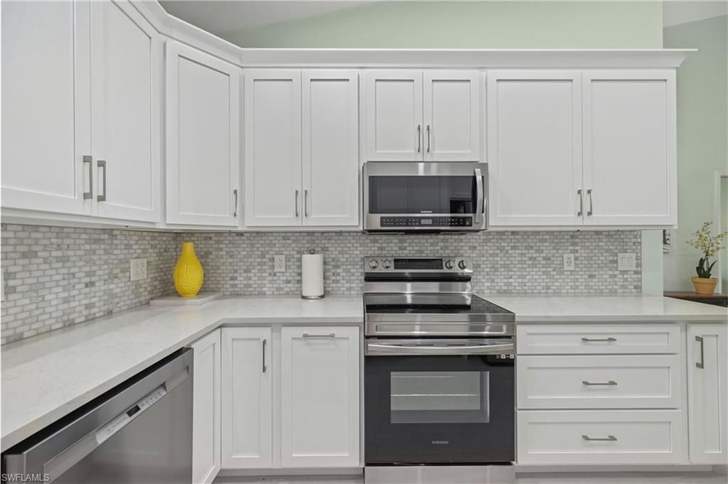 657 Saint Andrews Blvd, Naples, FL 34113 Photo