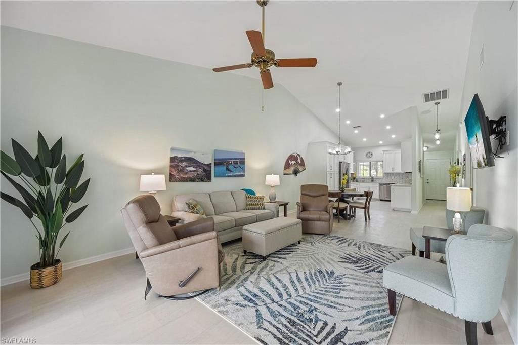 657 Saint Andrews Blvd, Naples, FL 34113 Photo