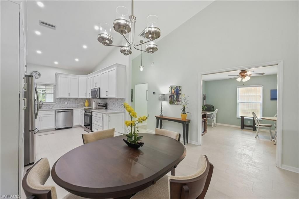 657 Saint Andrews Blvd, Naples, FL 34113 Photo