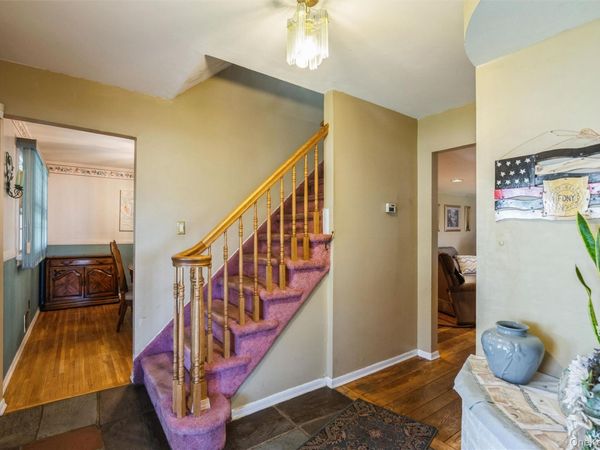 12 Swan Lane , Hauppauge, NY 11788