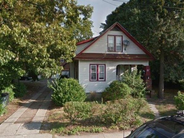 21 E Clinton Avenue, Roosevelt, NY 11575