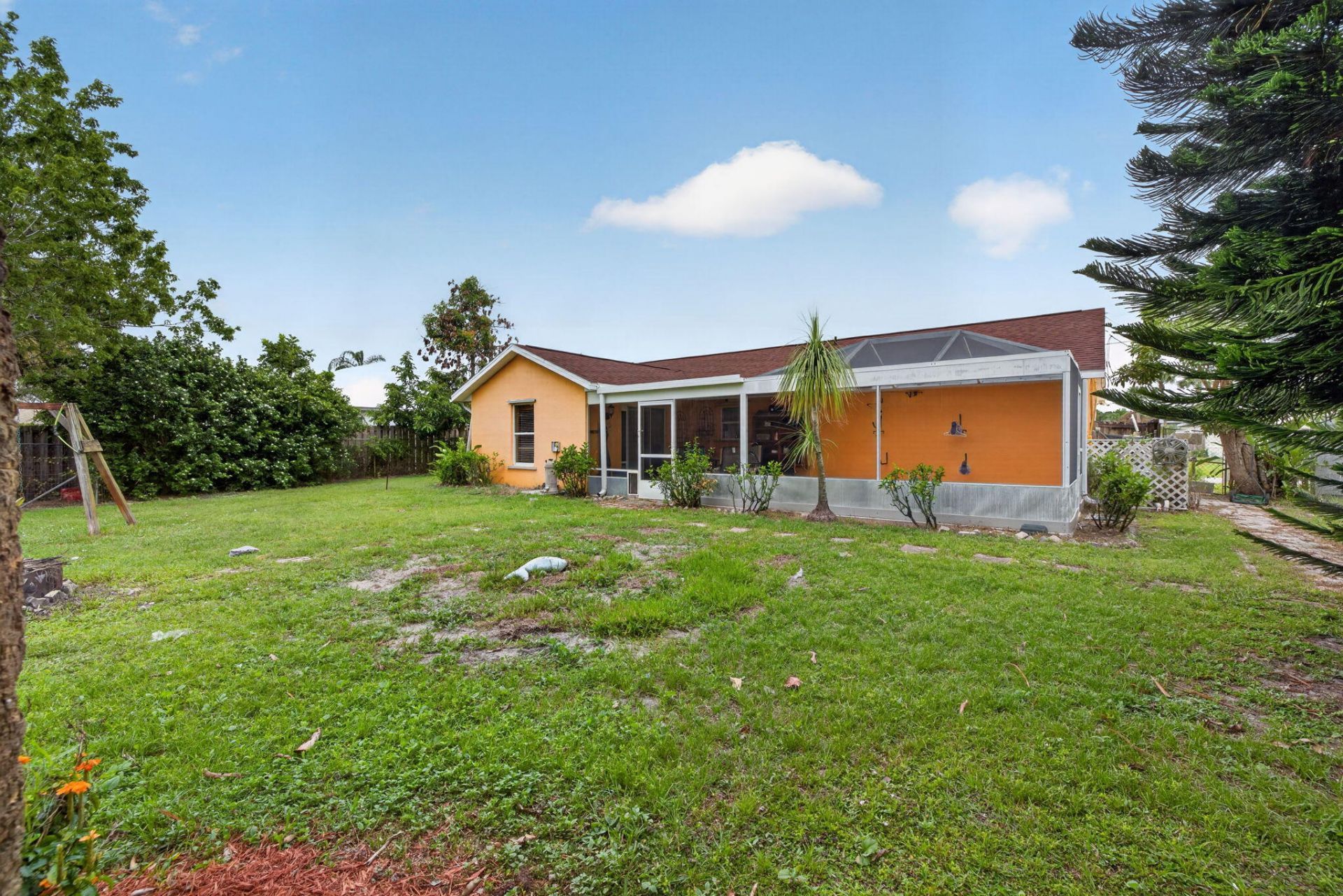 1314 SW Bellevue Avenue, Port Saint Lucie, FL 34953 Photo