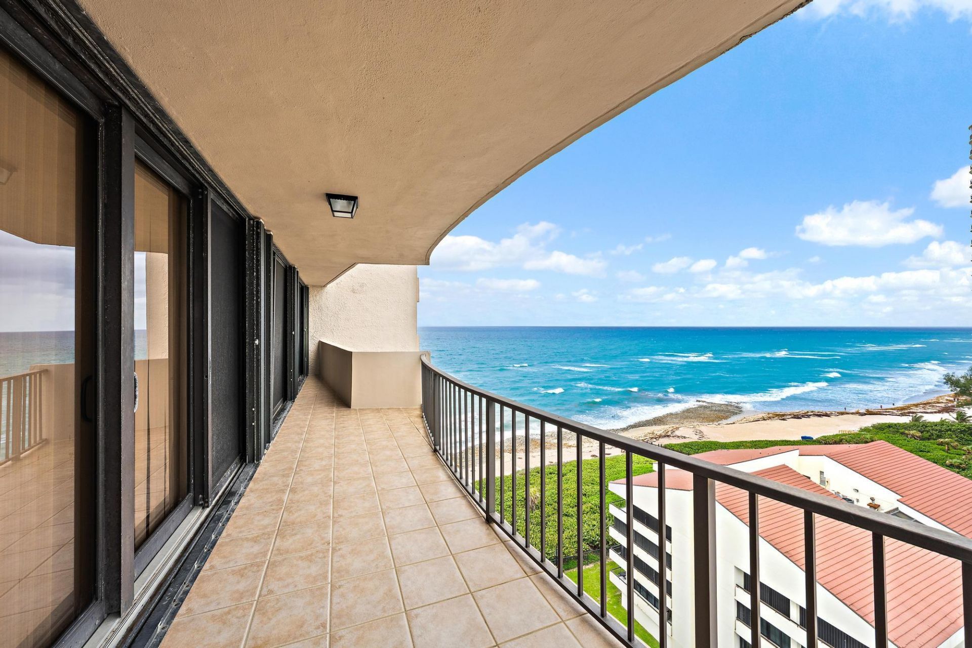 4200 N Ocean Drive, Unit 1-1404, Singer Island, FL 33404 Photo