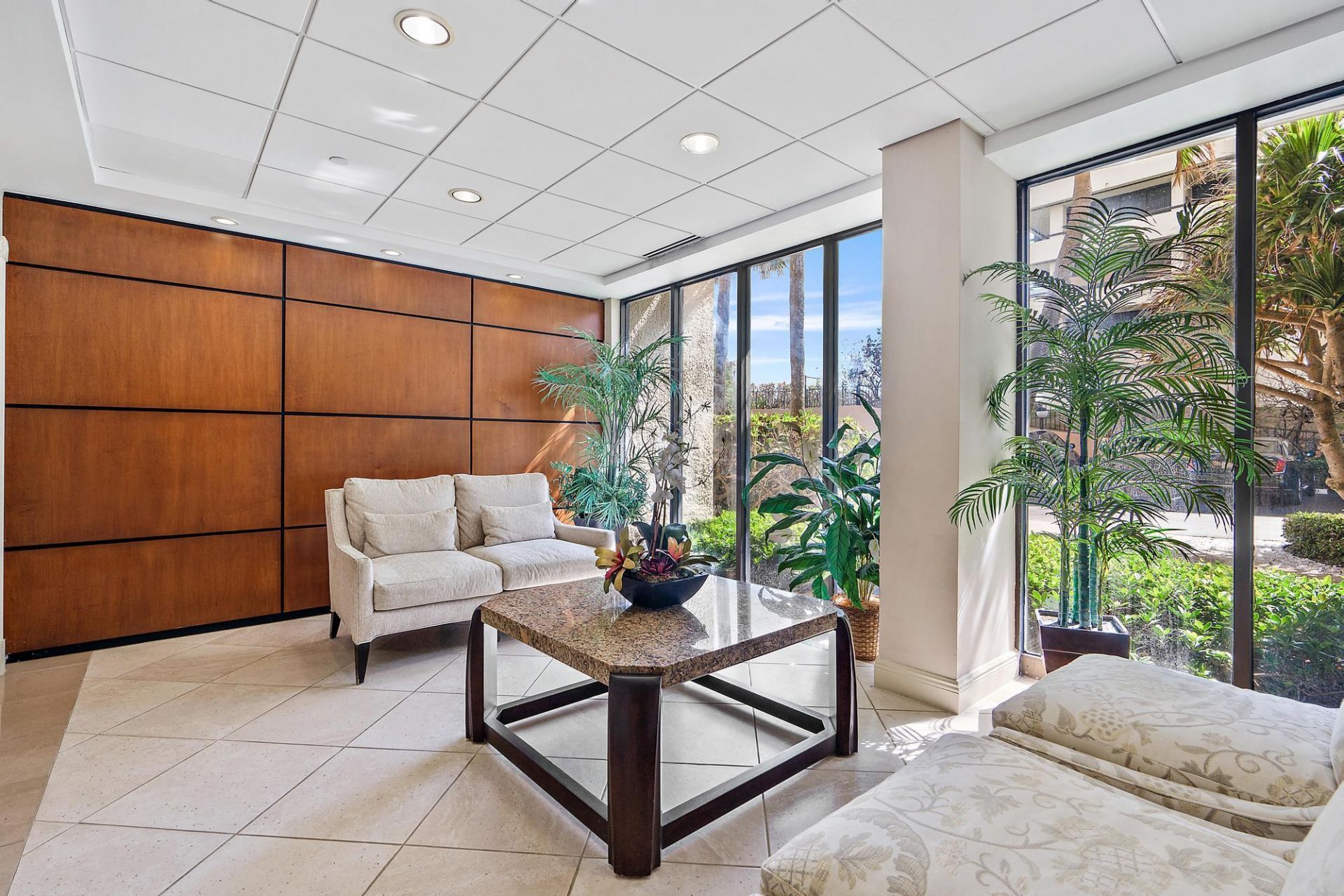 4200 N Ocean Drive, Unit 1-1404, Singer Island, FL 33404 Photo