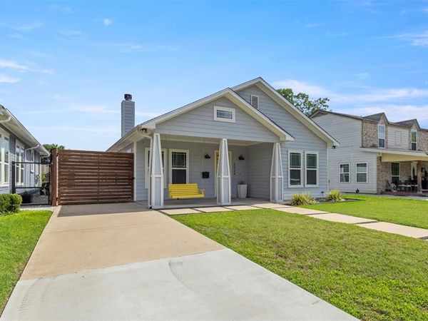 2534 Gladstone Drive, Dallas, TX 75211