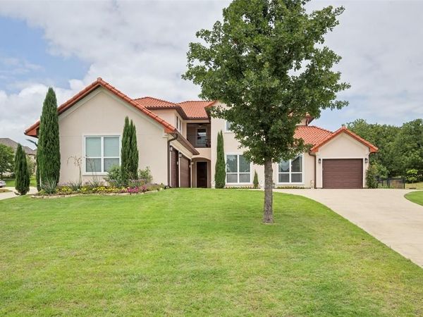 2501 Oak Bluff Drive, Corinth, TX 76210