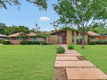 3763 Vinecrest Drive, Dallas, TX 75229