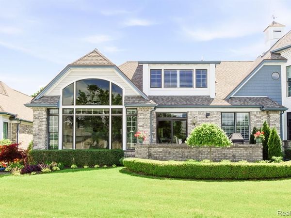 954 Edison Shores Court , Port Huron, MI 48060