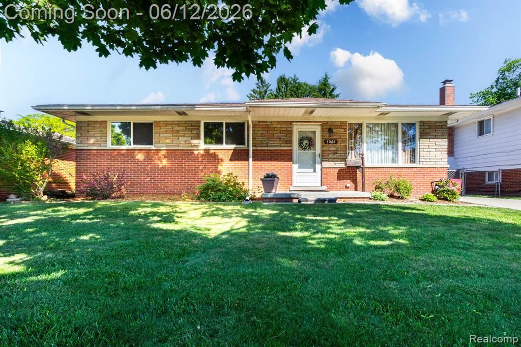 4062 Lexington Drive , Trenton, MI 48183 Main Photo