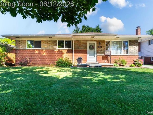 4062 Lexington Drive , Trenton, MI 48183