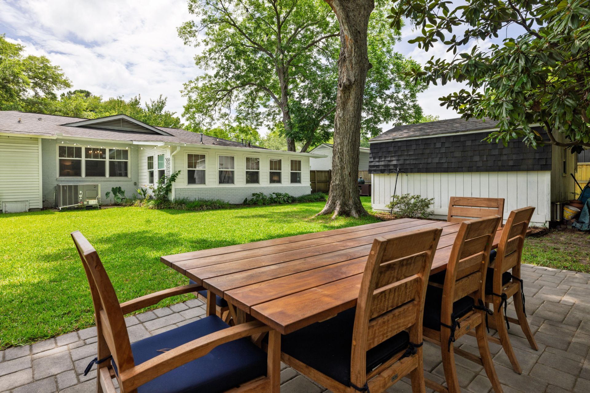 336 Cabell Street Photo 34