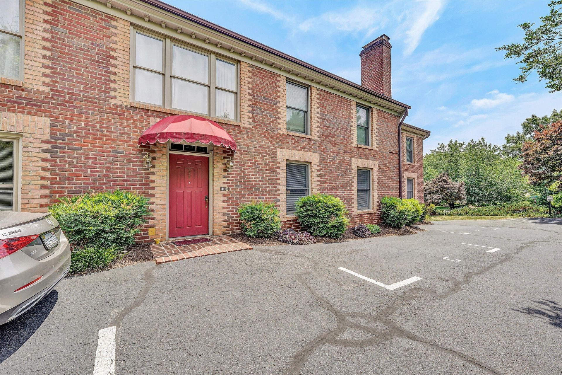 2231 Broadway Ave Sw, Unit D, Roanoke, VA 24014 Main Photo