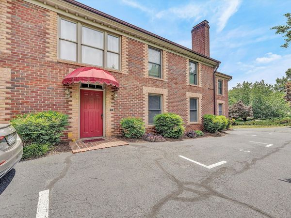 2231 Broadway AVE SW, Unit D, Roanoke, VA 24014