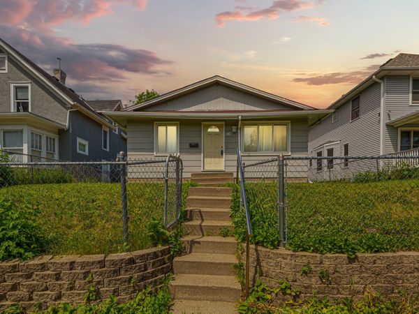 819 Morgan Avenue N, Minneapolis, MN 55411