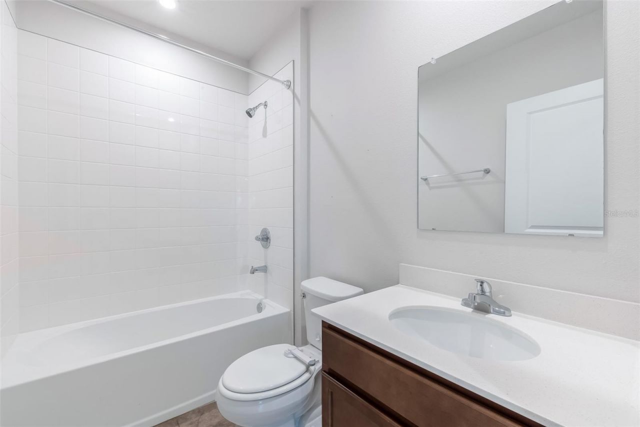 17131 11th Terrace E, Bradenton, FL 34212 Photo