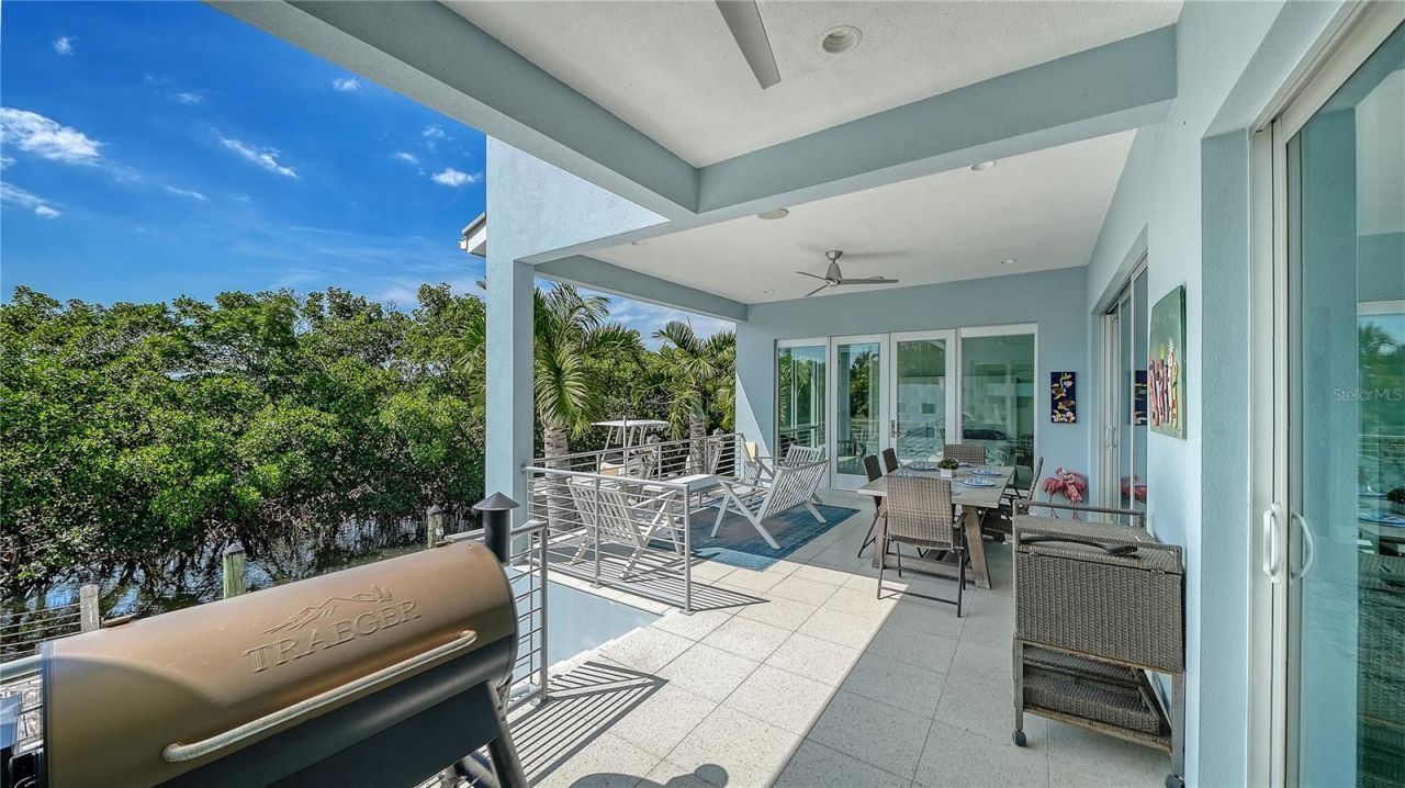 705 Jungle Queen Way, Longboat Key, FL 34228 Photo