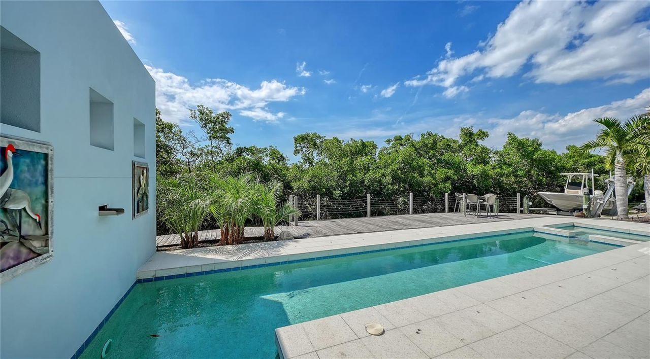 705 Jungle Queen Way, Longboat Key, FL 34228 Photo