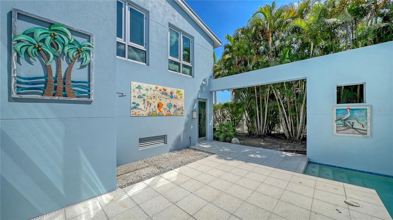 705 Jungle Queen Way, Longboat Key, FL 34228 Photo