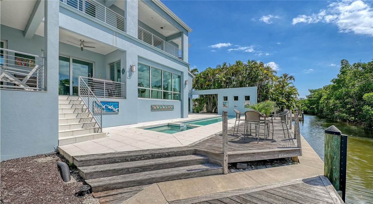 705 Jungle Queen Way, Longboat Key, FL 34228 Photo