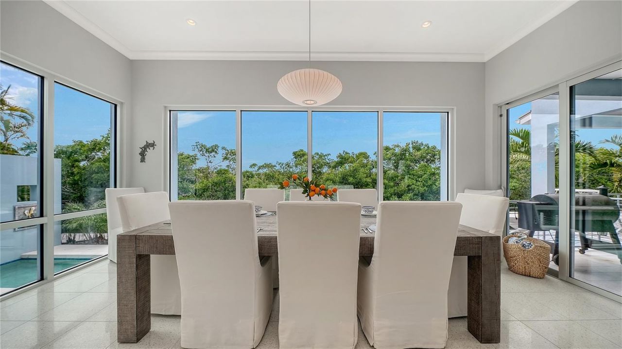 705 Jungle Queen Way, Longboat Key, FL 34228 Photo