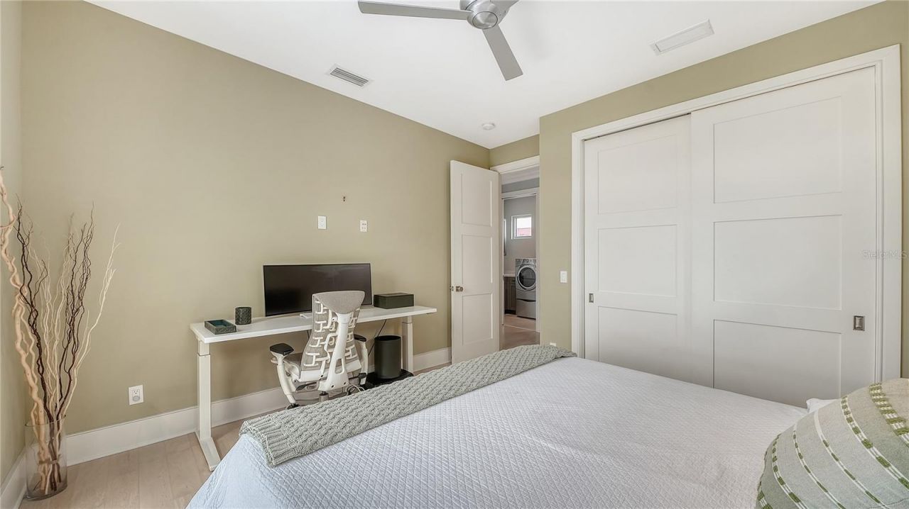 705 Jungle Queen Way, Longboat Key, FL 34228 Photo