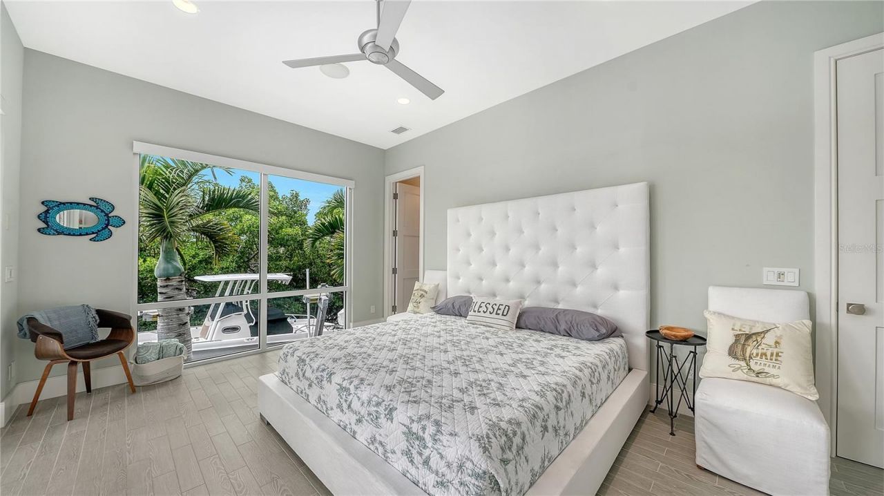 705 Jungle Queen Way, Longboat Key, FL 34228 Photo