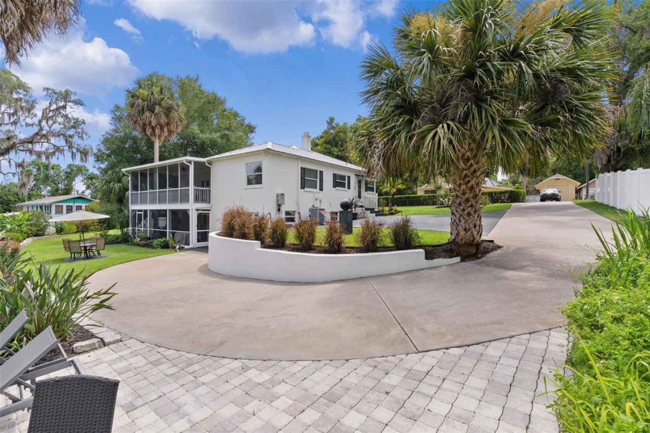306 N Clayton Street , Mount Dora, FL 32757 Main Photo