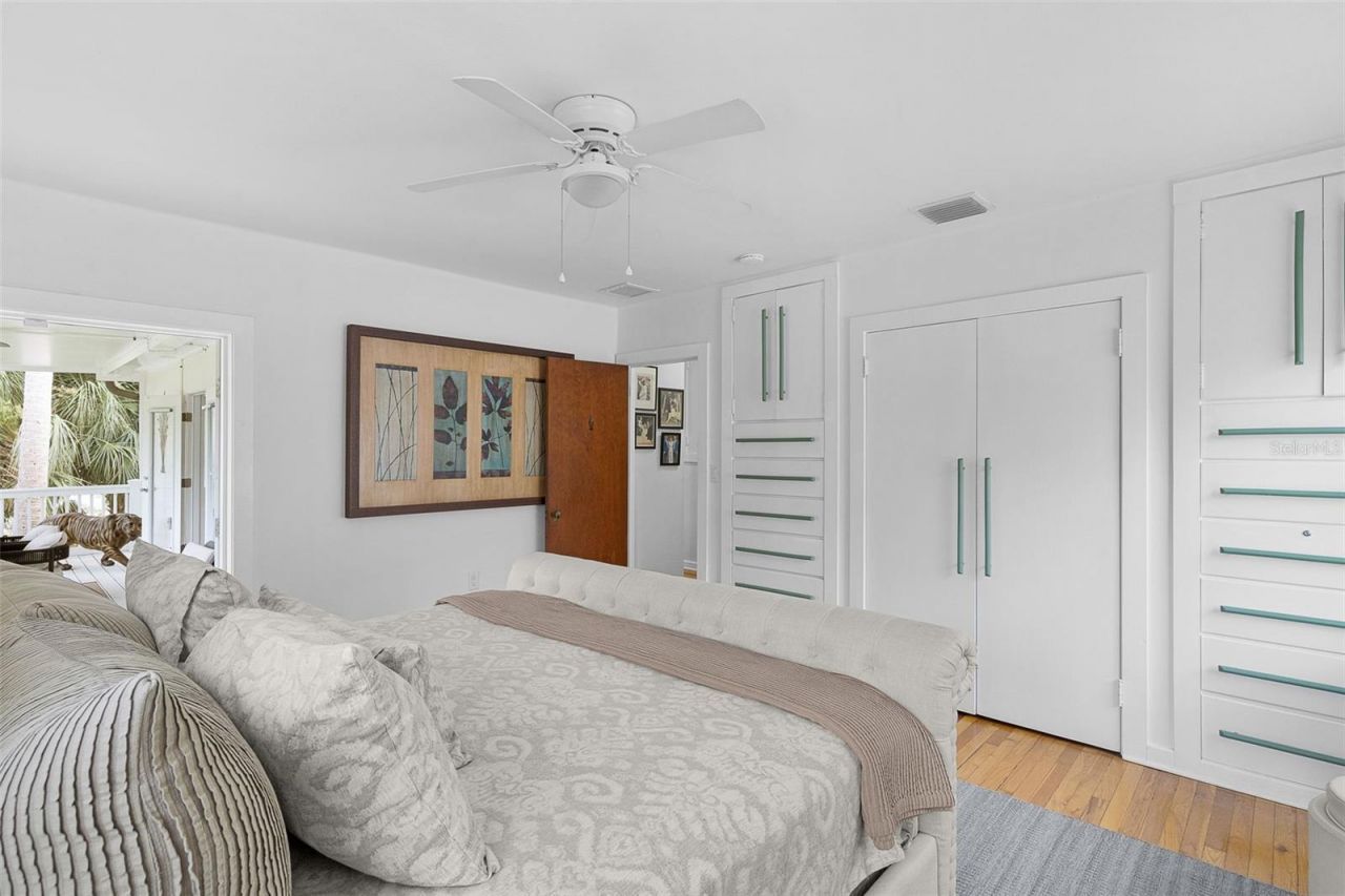 306 N Clayton Street, Mount Dora, FL 32757 Photo